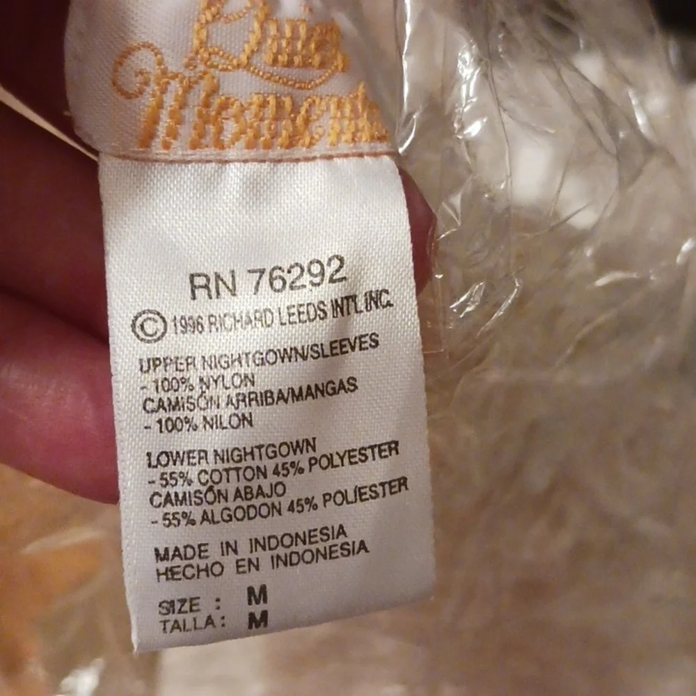 Vintage 1996 Richard Leeds Quiet Moment Nightgown Lace Cream Ladies Med Granny